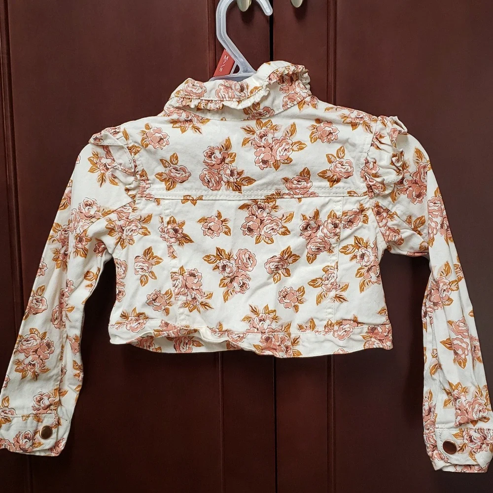 HOST PICK. Girl's Flower Print Denim Jacket Size 4T - Picture 2 of 4